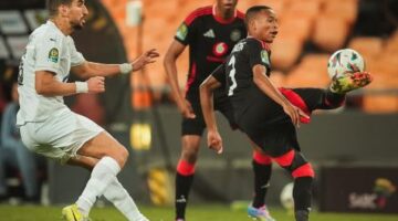بيراميدز يرتدي زيه الأساسي أمام أورلاندو بايرتس