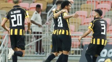 الاتحاد يهزم العروبة بثنائية ويعزز صدارته للدوري السعودي