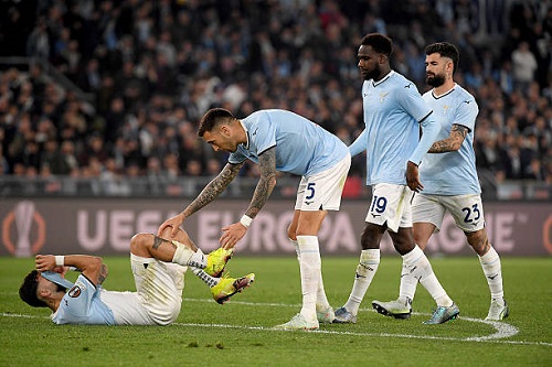 لاتسيو يودع الدوري الأوروبي بسيناريو مؤلم وسط جماهيره لاتسيو يودع الدوري الأوروبي بسيناريو مؤلم وسط جماهيره