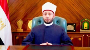 وزير الأوقاف يندد بدخول المتشددين إلى المسجد الأقصى المبارك