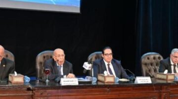 "محاضرة" للدكتور مفيد شهاب حول ملحمة استرداد طابا  بجامعة القاهرة