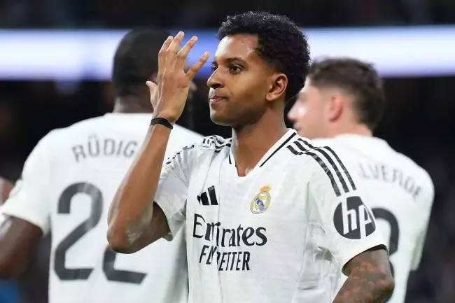 أخبار مانشستر سيتي اليوم.. جوارديولا يطلب التعاقد مع صفقة تتخطى 100 مليون يورو أخبار مانشستر سيتي اليوم.. جوارديولا يطلب التعاقد مع صفقة تتخطى 100 مليون يورو