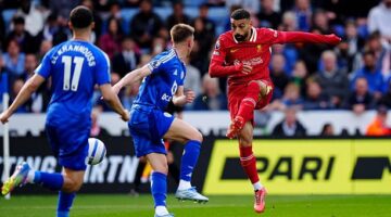 صلاح يقود هجوم ليفربول أمام توتنهام في الدوري الإنجليزي