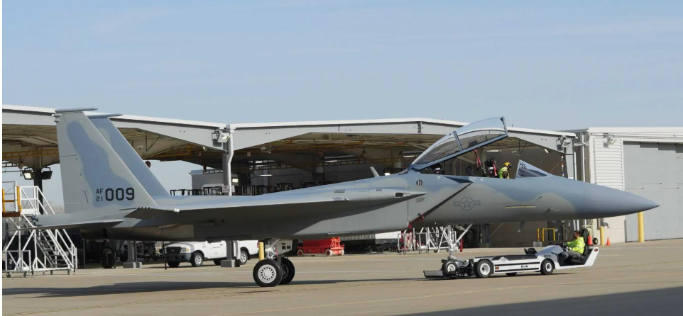 مقاتلة التفوق الجوي الأسطورية F-15C Eagle 