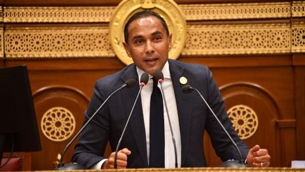أبو غالي: البعد الاقتصادي من زيارة ماكرون لمصر كبير.. والدولة جاهزة لانطلاقة اقتصادية قوية أبو غالي: البعد الاقتصادي من زيارة ماكرون لمصر كبير.. والدولة جاهزة لانطلاقة اقتصادية قوية