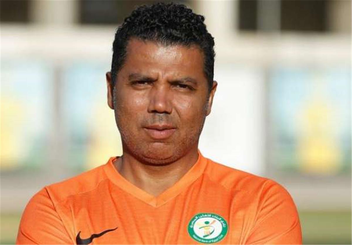 أبو مسلم ينتقد خيارات كولر: استبعاد لاعب الأهلي علامة استفهام.. وهناك مدربون يلجأون لـ”الشعوذة” أبو مسلم ينتقد خيارات كولر: استبعاد لاعب الأهلي علامة استفهام.. وهناك مدربون يلجأون لـ”الشعوذة”