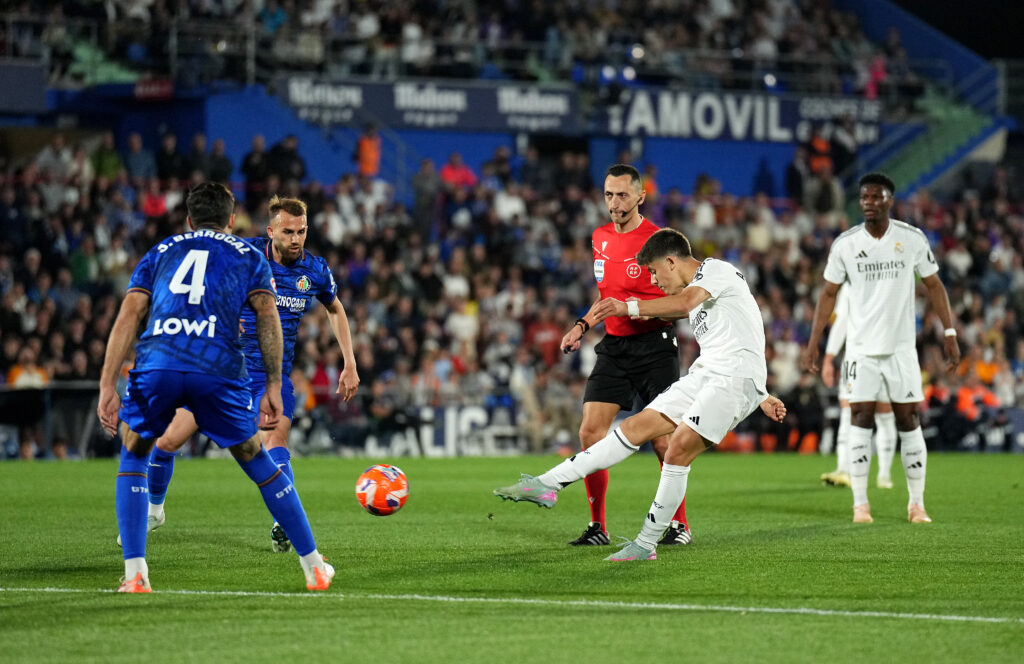 أحرج أنشيلوتي – جولر يكتب تاريخًا جديدًا مع ريال مدريد أحرج أنشيلوتي – جولر يكتب تاريخًا جديدًا مع ريال مدريد