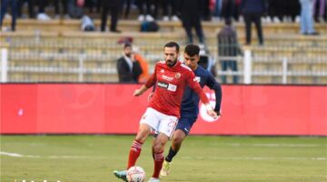 أحمد شوبير يكشف مفاجأة بشكل مشاركة علي معلول في مباراة الأهلي وصن داونز