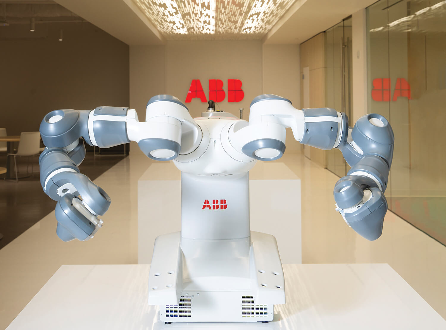 أرباح “ABB” السويسرية ترتفع 21% خلال الربع الأول أرباح “ABB” السويسرية ترتفع 21% خلال الربع الأول