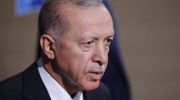 أردوغان يتهم المعارضة التركية بالوقوف أمام تحقيقات فساد إمام أوغلو
