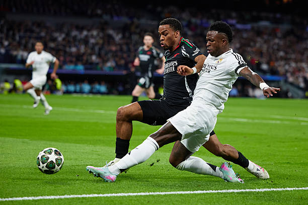أرسنال يهزم ريال مدريد 2-1 ويضرب موعدًا مع باريس في نصف نهائي دوري الأبطال أرسنال يهزم ريال مدريد 2-1 ويضرب موعدًا مع باريس في نصف نهائي دوري الأبطال