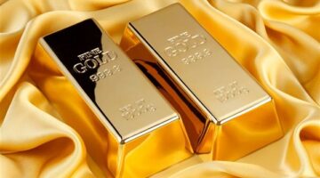 أسعار الذهب تتراجع بعد زيادة جنونية.. سعر الأونصة يستقر عند 3300 دولار أمريكي وعيار 21 يسجل 4770 جنيها.. محللون: التوترات السياسية كلمة السر