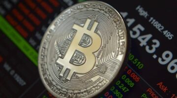 أسعار العملات المشفرة اليوم الخميس 17 أبريل 2025.. ارتفاع بيتكوين