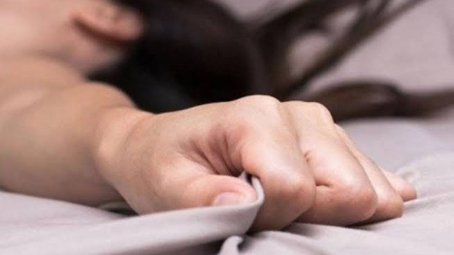 أغواها بال فلوس.. السجن 5 سنوات للمتهم بهـ.ـتك عرض ابنة خالته في الصف أغواها بال فلوس.. السجن 5 سنوات للمتهم بهـ.ـتك عرض ابنة خالته في الصف