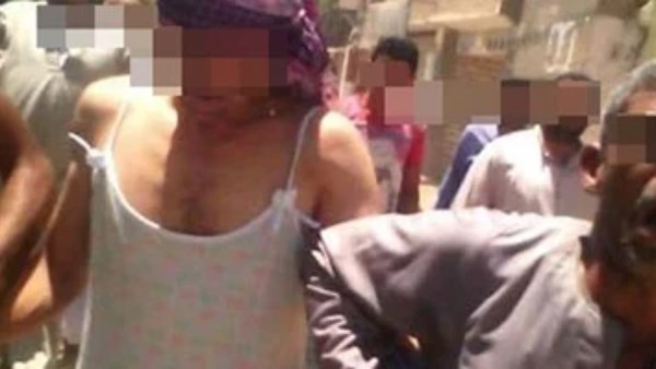 ألبسوا شابين ملابس حريمي.. الحكم على 28 متهما في جريمة الصف 5 مايو ألبسوا شابين ملابس حريمي.. الحكم على 28 متهما في جريمة الصف 5 مايو