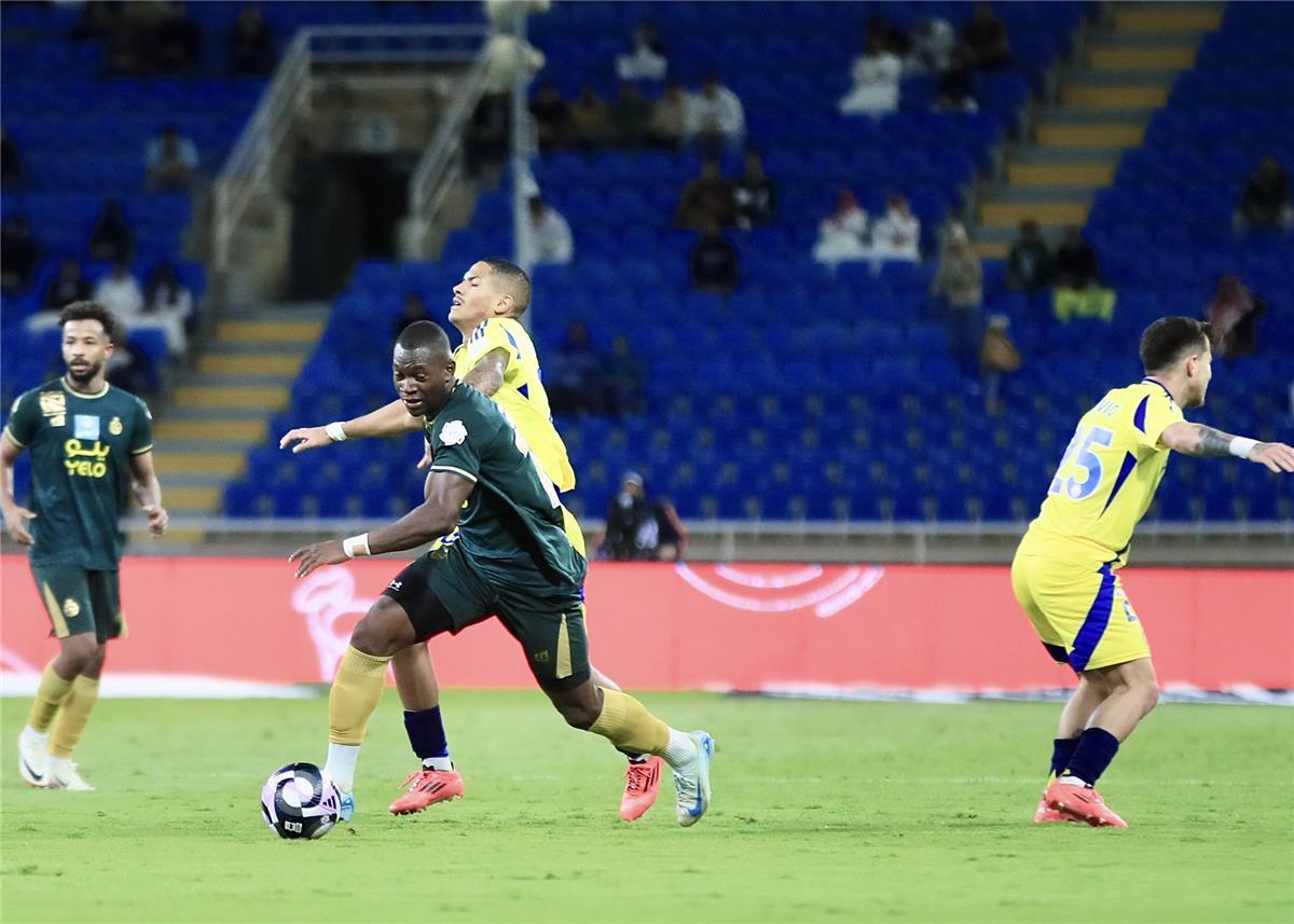 أليو ديانج يتعافي من الإصابة ويعود للتدريبات قبل مواجهة ضمك في الدوري السعودي أليو ديانج يتعافي من الإصابة ويعود للتدريبات قبل مواجهة ضمك في الدوري السعودي