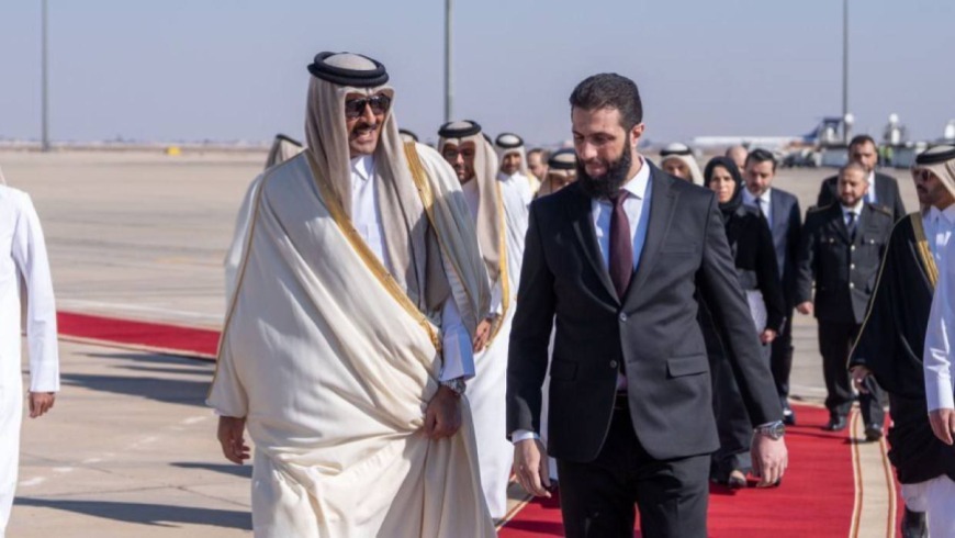 الشرع في قطر بعد الإمارات والسعودية..ماذا يريد رئيس سوريا من جولاته الخليجية؟ الشرع في قطر بعد الإمارات والسعودية..ماذا يريد رئيس سوريا من جولاته الخليجية؟