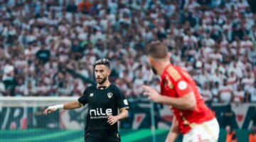 أمير هشام: مطالب في الزمالك بعدم خوض مباراة المصري قبل خصم نقاط الأهلي