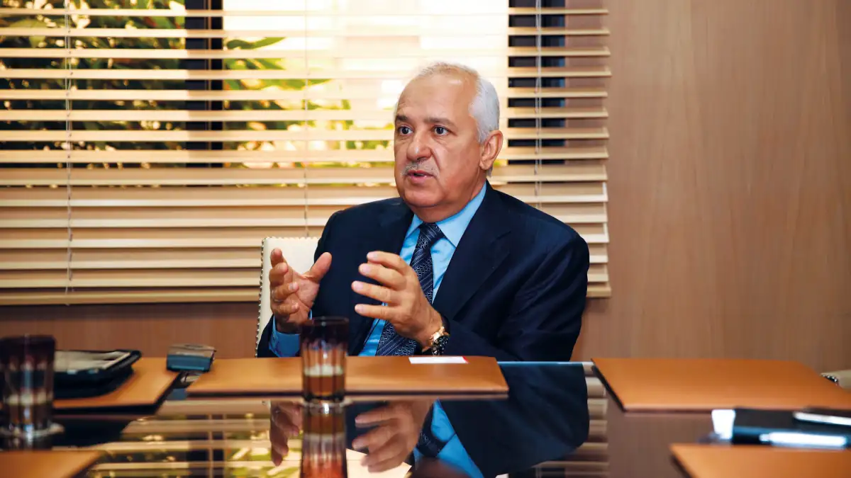 أنس الصفريوي يستعد لدخول عالم كرة القدم عبر شراء نادي شيفيلد وينزداي الإنجليزي أنس الصفريوي يستعد لدخول عالم كرة القدم عبر شراء نادي شيفيلد وينزداي الإنجليزي