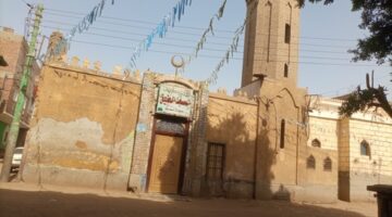 أهالي وابورات المطاعنة بالأقصر يناشدون وزير الأوقاف لإنقاذ المسجد العتيق