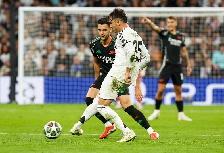 أهداف مباراة ريال مدريد ضد أرسنال في دوري أبطال أوروبا “فيديو” أهداف مباراة ريال مدريد ضد أرسنال في دوري أبطال أوروبا “فيديو”