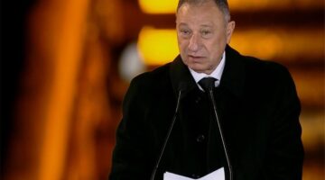 أول استقالة في الأهلي بعد الإقصاء أمام صن داونز.. والخطيب يرفضها