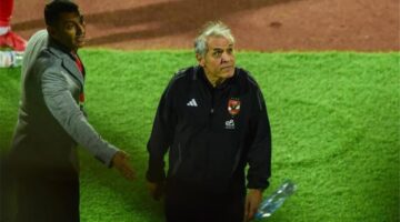 أول رد من رابطة النقاد الرياضيين بعد اتهام الصحفيين بالاعتداء على كولر في مباراة صن داونز