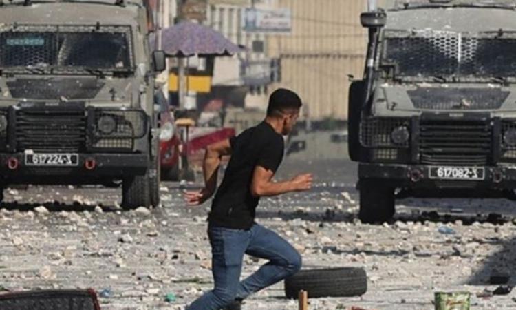 إصابة طفل فلسطيني برصاص الاحتلال الإسرائيلي شرق نابلس