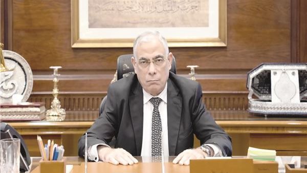 إصابة وكيل نيابة أثناء معاينة عقار منهار بأسيوط إصابة وكيل نيابة أثناء معاينة عقار منهار بأسيوط