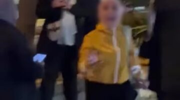 “إعتقال فتاة تسيء لرجال الدرك”..ضجيج في الأردن : الحكومة “أقل تسامحا” مع التظاهرات والهتافات … “شد وجذب” مع الإسلاميين  وتصريحات نارية في البرلمان…هل بدأت مرحلة “تقليص” حضور الحاضنة الإجتماعية للمقاومة ؟