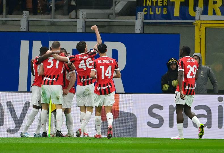 إلى نهائي الكأس.. ميلان ينتصر على إنتر بثلاثية نظيفة “فيديو” إلى نهائي الكأس.. ميلان ينتصر على إنتر بثلاثية نظيفة “فيديو”