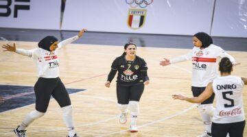 إنجاز تاريخي.. سيدات الزمالك يقهرن الأهلي ويحصدن لقب بطولة أفريقيا للطائرة