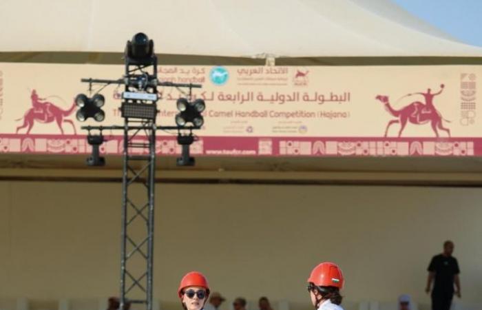 إنطلاقة قوية لمنافسات النسخة الرابعة في ميدان لبصير … إفتتاح "مبهــــــــر" لمنافسات البطولة الدولية لــــ "يد الهجانة" إنطلاقة قوية لمنافسات النسخة الرابعة في ميدان لبصير … إفتتاح "مبهــــــــر" لمنافسات البطولة الدولية لــــ "يد الهجانة"