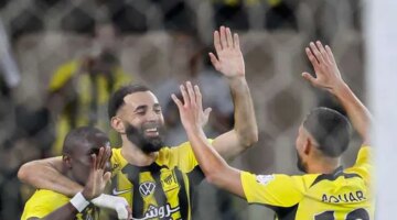 ااتحاد جدة يستغل سقوط الهلال أمام الشباب ويبتعد بصدارة الدوري السعودي «فيديو»