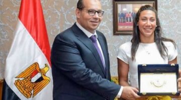 اتحاد السباحة يوافق على ترشح فريدة عثمان للجنة الاعبين باللجنة الأولمبية المصرية