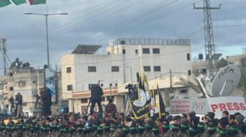 عائلات المحتجزين الإسرائيليين يطالبون بصفقة تبادل من مرحلة واحدة