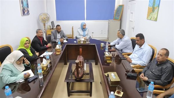 اجتماع اللجنة الإدارية لبدء مشروع تغيير اسم جامعة جنوب الوادي إلى جامعة قنا اجتماع اللجنة الإدارية لبدء مشروع تغيير اسم جامعة جنوب الوادي إلى جامعة قنا
