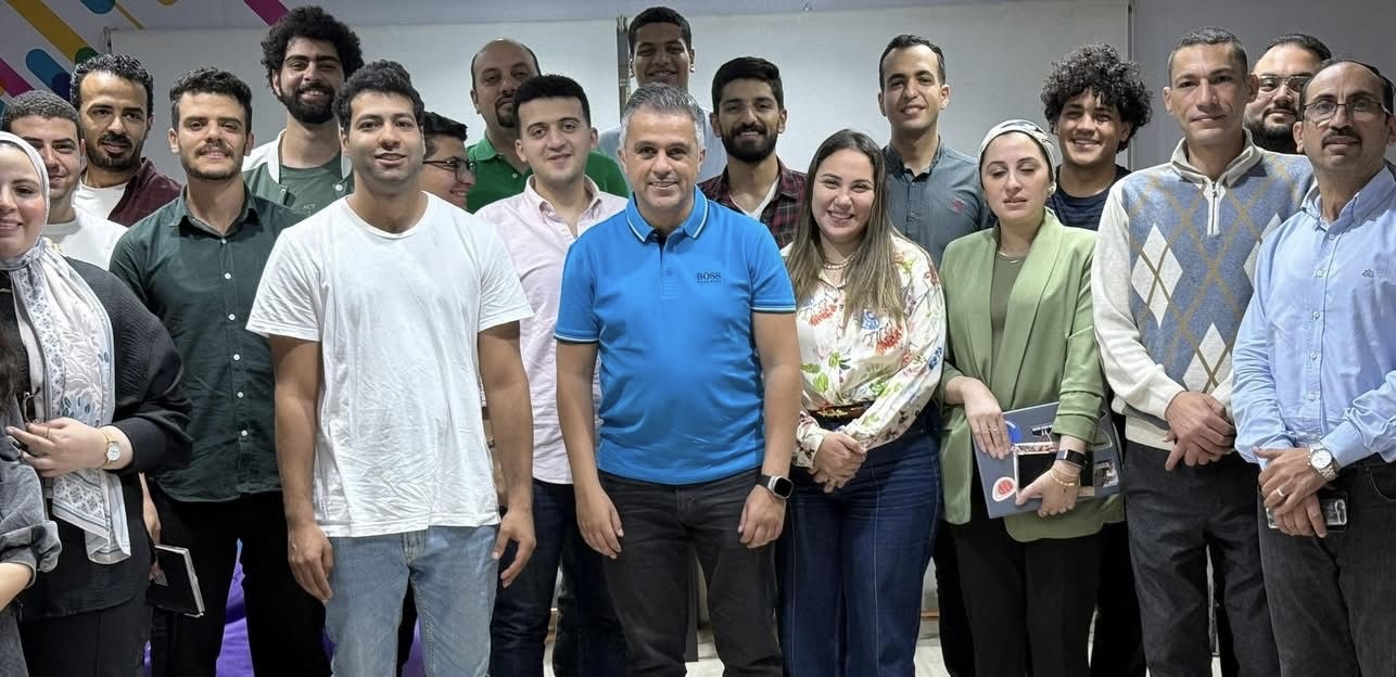 اجتماع فريق عمل مؤسسة شباب القادة لمناقشة خطة عمل برامج تمكين النشأ والفتيات اجتماع فريق عمل مؤسسة شباب القادة لمناقشة خطة عمل برامج تمكين النشأ والفتيات