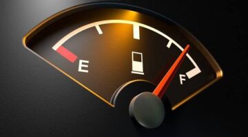 احذر.. 9 أسباب شائعة لزيادة استهلاك البنزين في السيارة