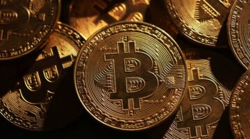 ارتفاع سعر البيتكوين بنسبة 5% فوق 91 ألف دولار