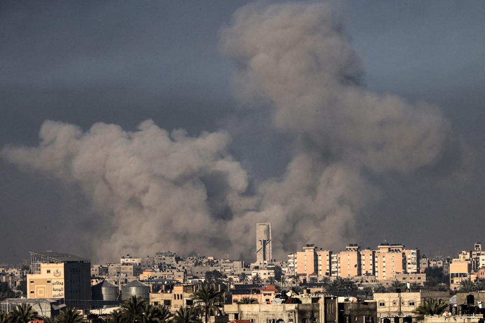 استشهاد خمسة فلسطينيين في قصف إسرائيلي على مدينة خان يونس
