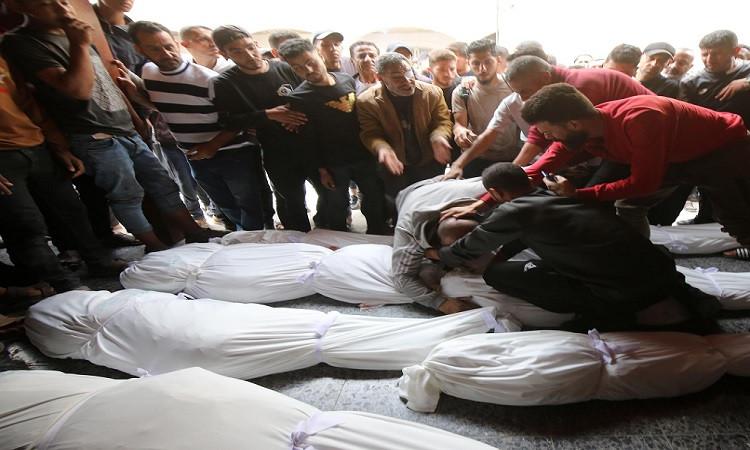 استشهاد فلسطينيين اثنين إثر قصف الاحتلال الإسرائيلي مدينة دير البلح استشهاد فلسطينيين اثنين إثر قصف الاحتلال الإسرائيلي مدينة دير البلح