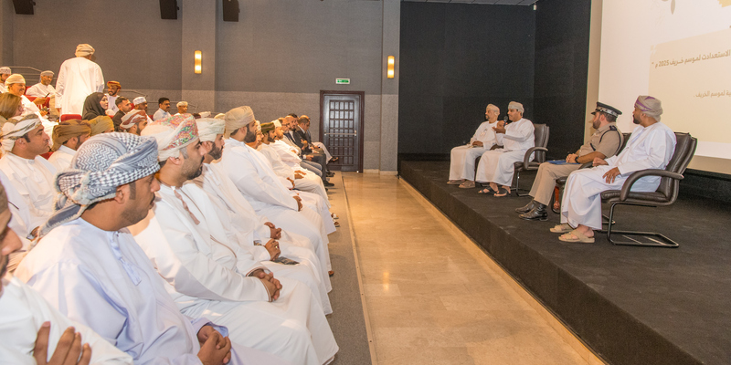 استعراضُ جهود تنظيم عمل المنشآت الفندقية في موسم خريف ظفار المقبل