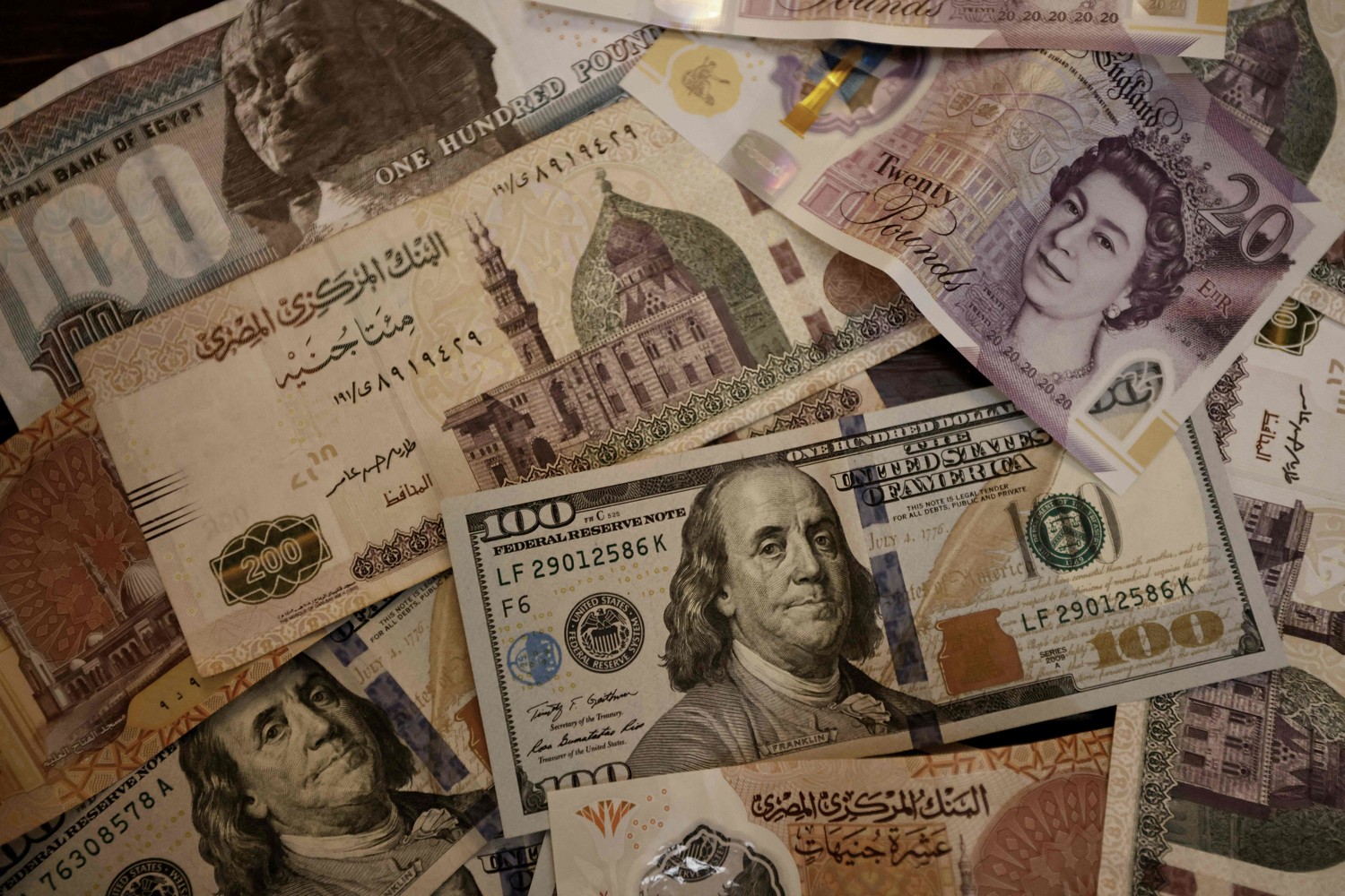 استقرار فى أسعار العملات فى البنوك المصرية.. اليوم استقرار فى أسعار العملات فى البنوك المصرية.. اليوم