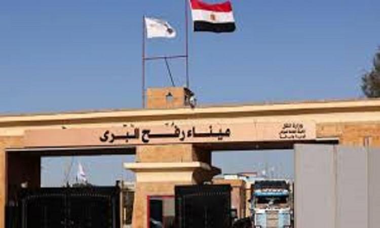 استمرار فتح ميناء رفح البري لليوم الـ 40 على التوالي استمرار فتح ميناء رفح البري لليوم الـ 40 على التوالي