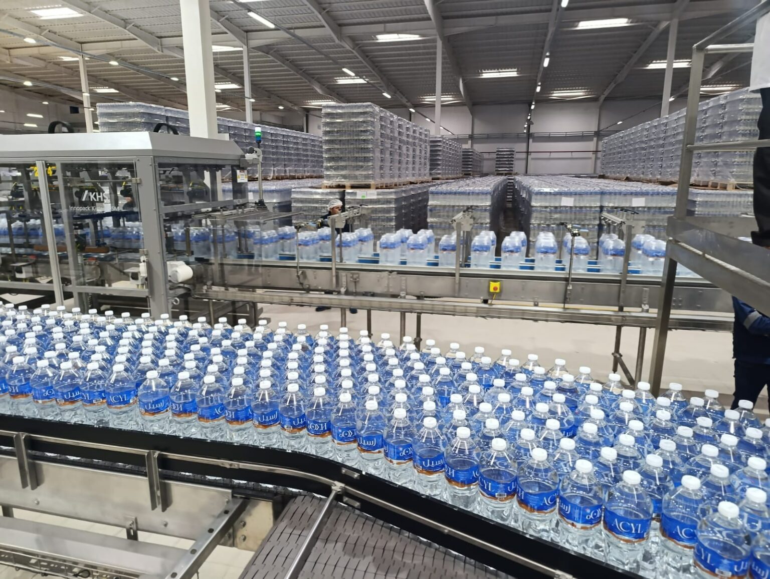 افتتاح وحدة جديدة لإنتاج مياه العين الطبيعية ‘أسيل’ بتكلفة تفوق 150 مليون درهم افتتاح وحدة جديدة لإنتاج مياه العين الطبيعية ‘أسيل’ بتكلفة تفوق 150 مليون درهم