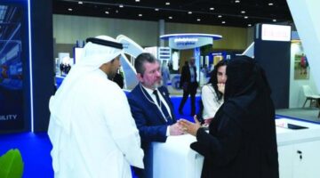 اقتصادية عجمان تستعرض مبادراتها المبتكرة في قمة AIM للاستثمار