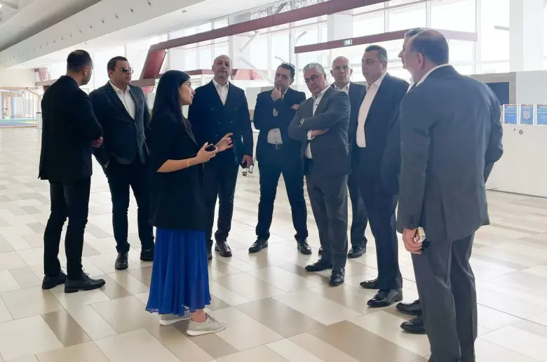اقتصادية قناة السويس تبحث مع موانئ أبو ظبي تطورات إنشاء محطة ركاب بميناء السخنة اقتصادية قناة السويس تبحث مع موانئ أبو ظبي تطورات إنشاء محطة ركاب بميناء السخنة