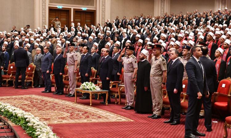 الأزهري:كل الشكر للرئيس للتوجيه بالعناية الفائقة والإعداد الرفيع لهذا الجيل الأزهري:كل الشكر للرئيس للتوجيه بالعناية الفائقة والإعداد الرفيع لهذا الجيل