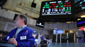 الأسهم الأمريكية ترتفع بالمستهل.. و”داو جونز” يقفز بأكثر من 800 نقطة